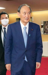 　石破首相、麻生最高顧問らとの会談に向かう自民党の菅副総裁
