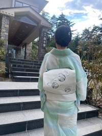 店長さんと夏のデートを楽しむ奥様。猫たちが夫婦の絆と信頼関係を深めてくれたそう（画像提供：猫整体　キュベレイさん）