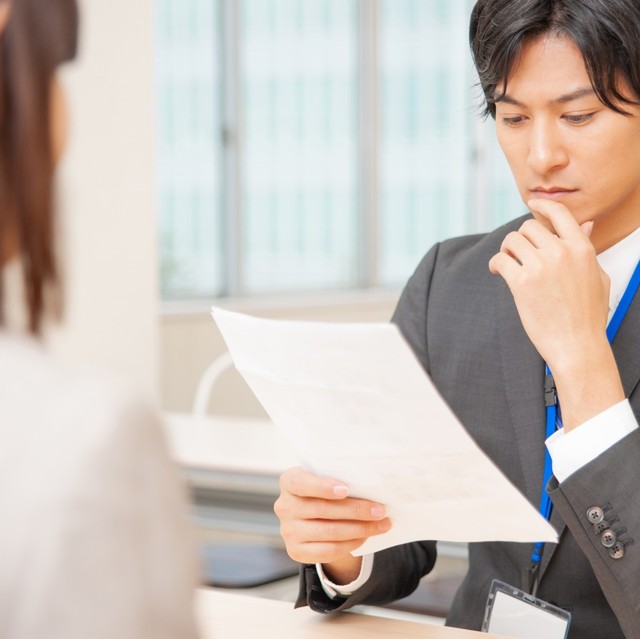 AIが作った履歴書を採用担当はどう見る？　※画像はイメージです（FineGraphics/photoAC）