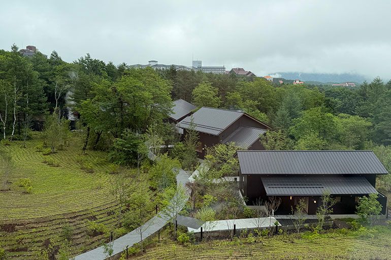 34000坪の広大な森を活用しリゾートの雰囲気も楽しめる