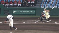 1回 英明・髙田がレフトへのヒットでチャンス広げる