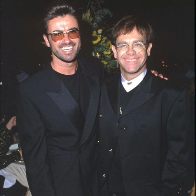 ジョージ・マイケルさん（左）とエルトン・ジョン