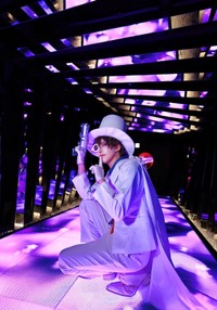 「怪盗キッド」コスが抜群にカッコいいMIKECHIさん（画像提供： MIKECHIさん　撮影：おだじーフォトさん ＠odazee_phot）