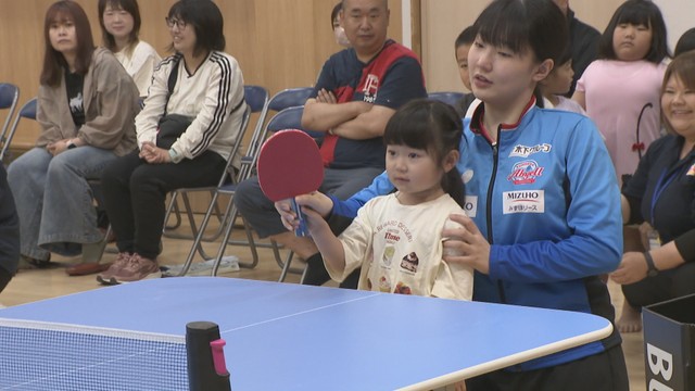 「私も癒やされた」卓球の張本美和選手が三豊市で子どもと交流　香川
