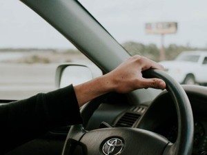 五感で経験することが私の世界を豊かにする。まずは運転の練習からだ