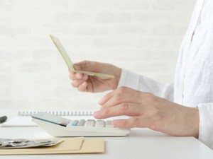 準確定申告をしないとどうなる？　申告が必要なケースとペナルティを解説