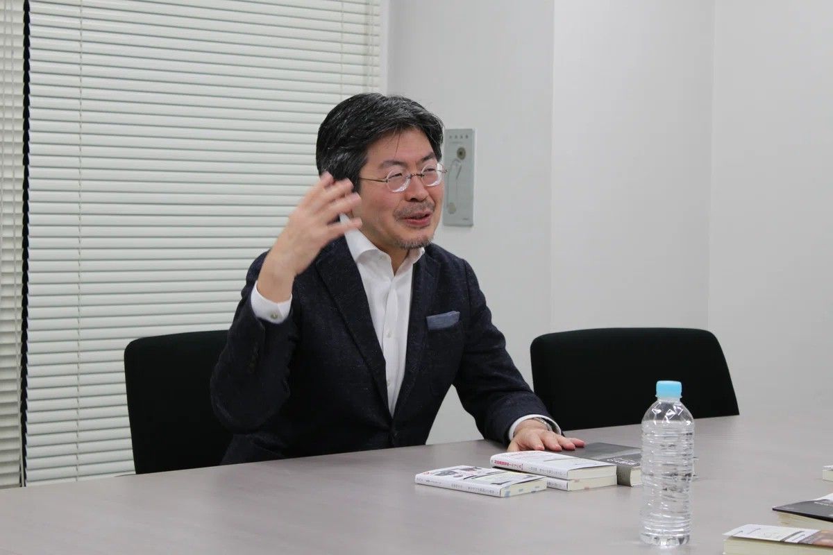 鶴岡路人さん（『はじめての戦争と平和』著者）