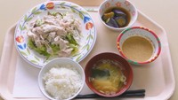 岡山県産ピーチポークの冷しゃぶ定食（680円）