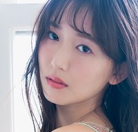 志田音々(撮影：唐木貴央　ヘアメイク：エノモトマサノリ　スタイリング：富田育子　衣装協力：クロネコマリン)
