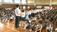 小学校で新学期がスタート　教室に子どもたちの笑い声戻る　岡山