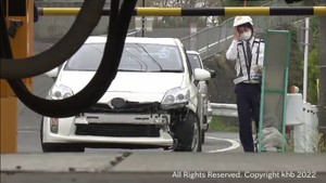 ＪＲ仙石線の踏切で列車と乗用車が接触　けが人は無し　宮城・松島町