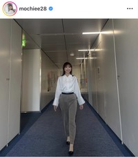 望月理恵アナのインスタグラム＠mochiee28より