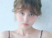 PEACH JOHN新作コレクション「60‘s VINTAGE COLLECTION」を着用した加藤ナナさん