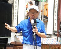 演説する北村晴男氏