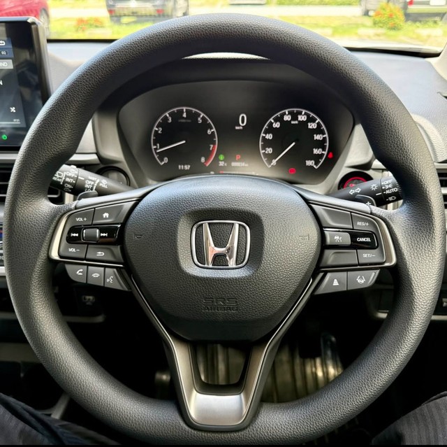 ハンドル・メーターまわりが「なんかイラつく顔」に見えるという／parch（@parch1121）さん提供