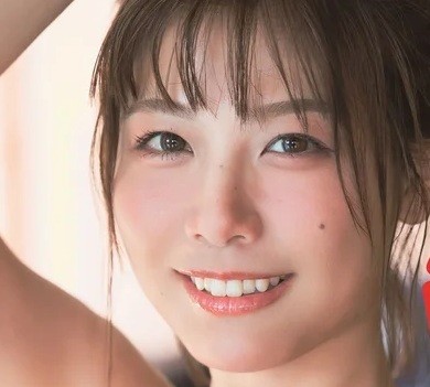 特装版がほぼ完売？ Hカップの謎の美女は伝説のナイトワーカー