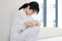 約4人に1人が「ほぼ毎日」の頻度でカスハラを受けている　※画像はイメージです（mapo/stock.adobe.com）