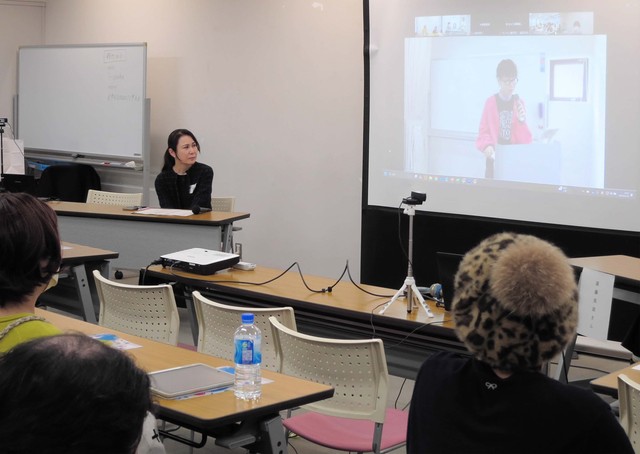 ＡＹＡ世代のがん患者らが「自分らしさ」をテーマにリレートークした交流会（大阪市中央区、エル・おおさか）
