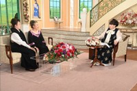 1月26日放送の「徹子の部屋」に出演した加賀まりこさん、冨士眞奈美さん＝テレビ朝日提供