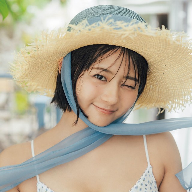 すみぽん1st写真集「offcourt（オフコート）」（扶桑社）アザーカット＝撮影：東京祐