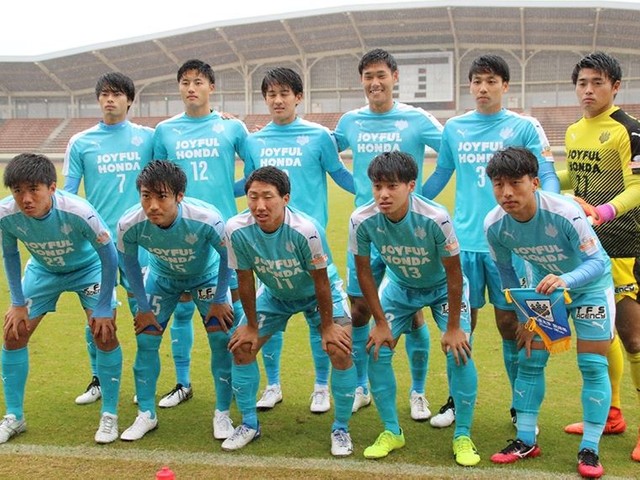 サッカー - 横浜FCのJ1昇格を引き寄せた男、仙台大・松尾佑介 仲間と