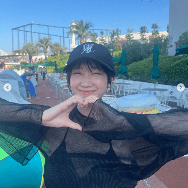 日沖りほさんのインスタグラム（＠riho_okumura_official）より