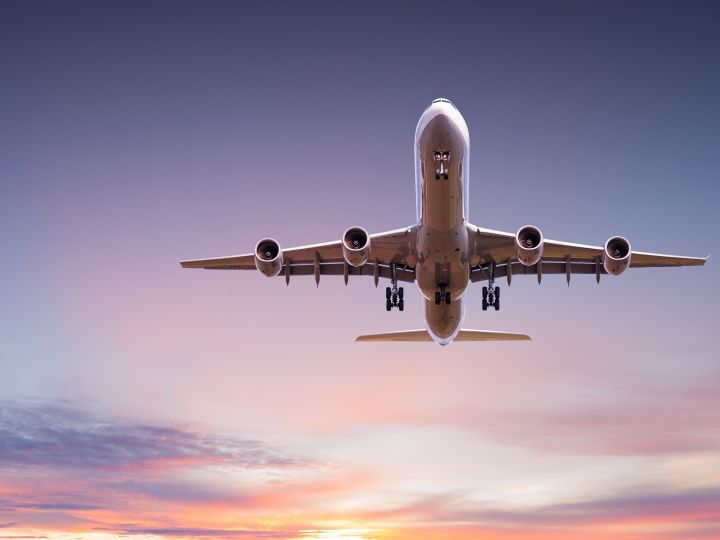 『彷徨』では「あなた」が主人公となって、世界中の都市を旅する