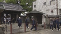 地域の歴史や文化を学ぶ「遍路ウォーク」　さぬき市の高校生約170人が志度寺など巡る　香川