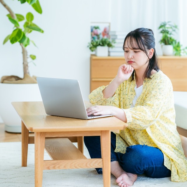 動画配信の投げ銭は収入？贈与？　※画像はイメージです（grimlock/photoAC）