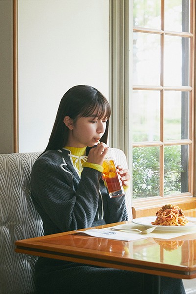 第2回】上白石萌歌さんと巡る、横浜“昭和クラシック”紀行。：アエラ