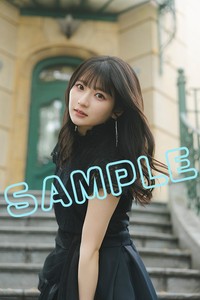 『青木陽菜フォトブック Nostalgia』ゲーマーズ特典複製サイン&コメント入りブロマイド2種（ランダム）