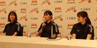 バレーボールSVリーグ初代女王となり、優勝祝賀会と会見を開いた大阪マーヴェラス＝大阪市北区、大阪ステーションホテル