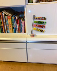 薬味チューブで作った鯉のぼり（ダンボールビーダマン工作・発明さんのTwitterより）