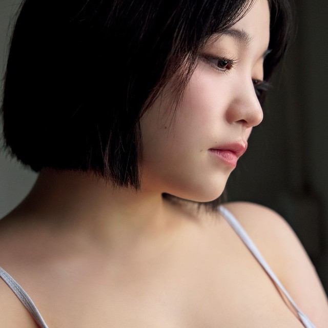 根本凪（撮影／鈴木大喜　ヘアメイク／伊藤遥香　スタイリング／MELON）