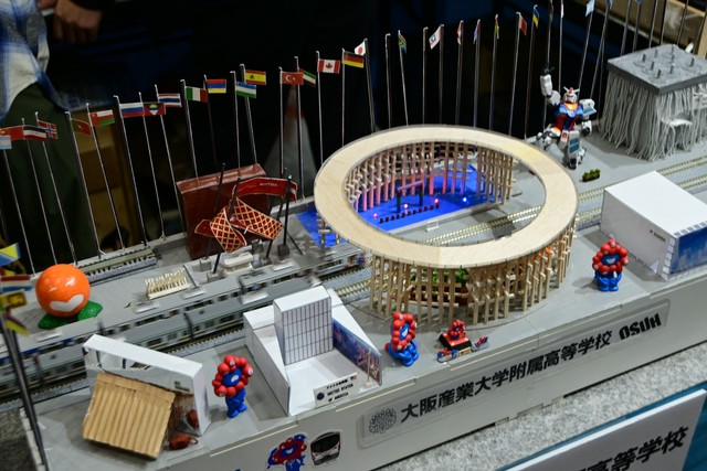 高校生グループの作品。大屋根リングにガンダム、よしもと。絶賛万博ロス中の筆者はすこしうるっときてしまいました