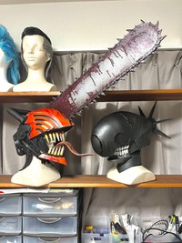 ファンにはたまらない！チェンソーマンとボムの被り物！（提供：♱ミカエル♱さん）