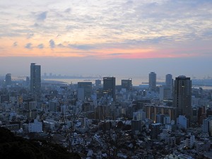 兵庫編　華やかな表層の下にある現実　文芸評論家・斎藤美奈子