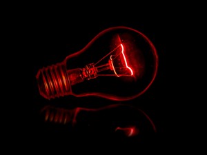 絶望の淵、限界。ネガティブな作品は、私に「生」の実感をくれる