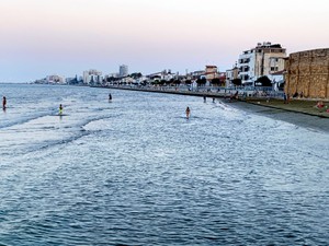 リゾート地だけど「紛争状態」　地中海の不思議な国キプロスを歩く