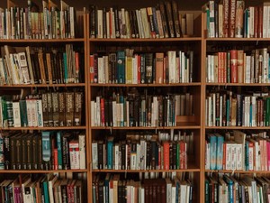 短い梅雨。図書館で遭遇した、名前も知らない男性との不思議な思い出