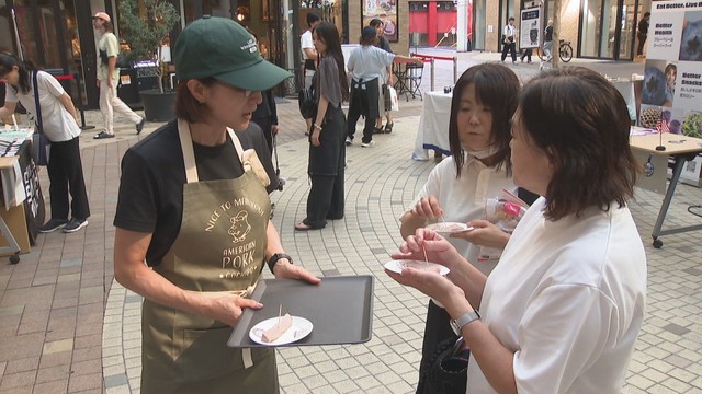 高松市の丸亀町グリーンで開催されている「アメリカンフードフェア」