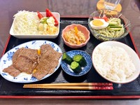 実家に帰省している娘のために作られた料理（画像提供：こんでんえいねんしざいほうさん）