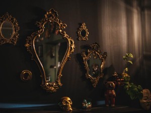 鏡に聞かなくたって誰が一番最低か分かってる。私以外全員幸せになれ