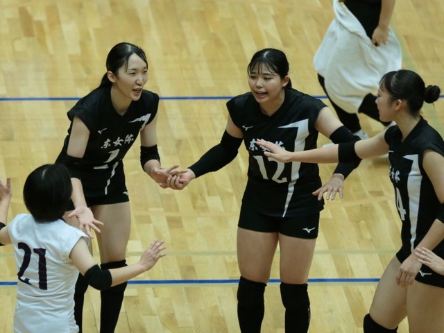 バレー - 東京女子体育大学が攻守の強化で春秋リーグを連覇 総力戦で
