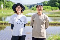 「稲作本店」代表の井上敬二朗さん、真梨子さん（画像提供：パフまりこ たぬき社:稲作本店さん）