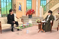 「徹子の部屋」に出演する高橋克典（左）と司会の黒柳徹子＝テレビ朝日提供