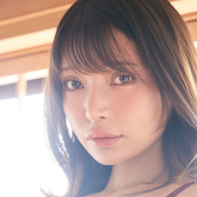 似鳥沙也加（提供／週刊SPA!編集部　撮影／彦坂栄治　ヘアメイク／エノモトマサノリ　スタイリング／八杉直美）