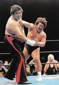 長州力と闘う橋本