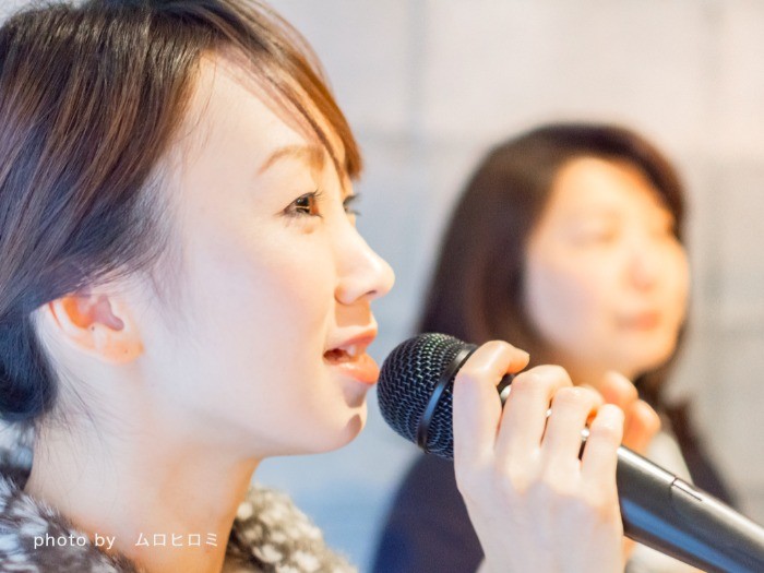 アニドネ経営メンバーの上野歩美さん。この日は、かわいいお子さんもご一緒に参加