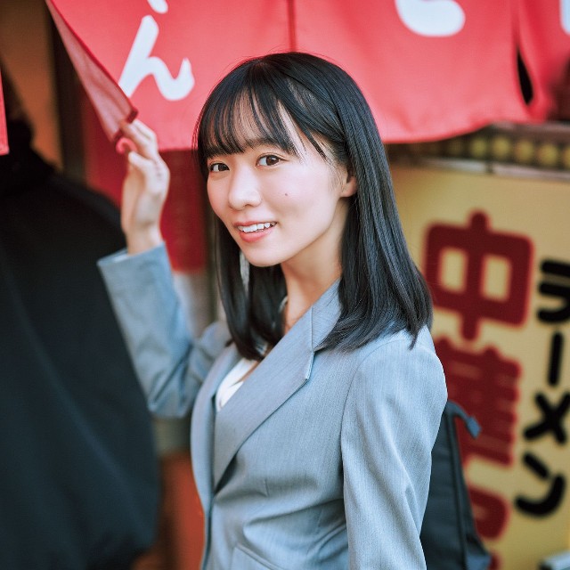 椿野ゆうこ（撮影／岡本武志　ヘアメイク／円谷歩美　スタイリング／和田千星）